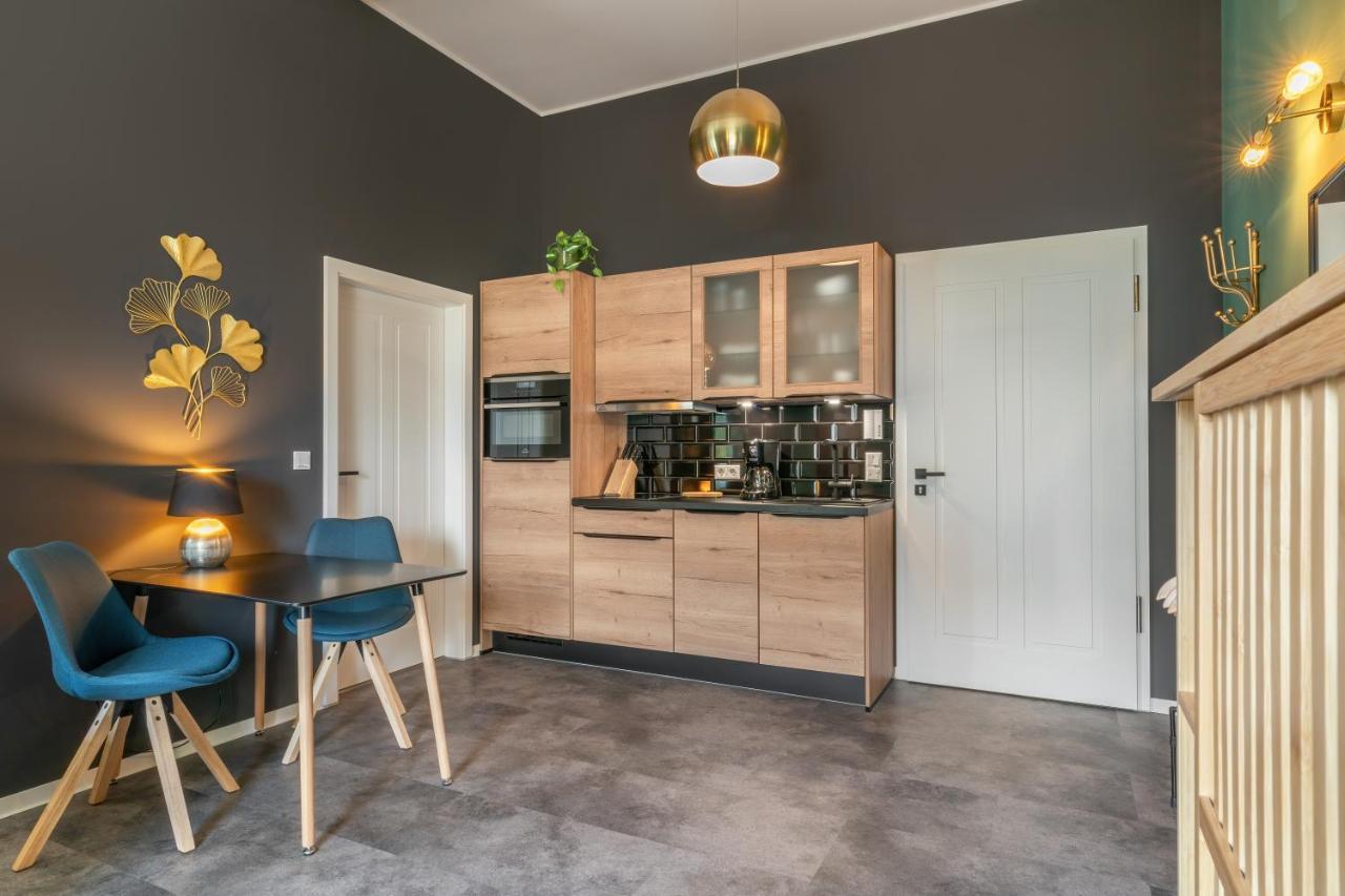 One Moment Boardinghouse - Apartment Tropic Porta Westfalica Eksteriør billede